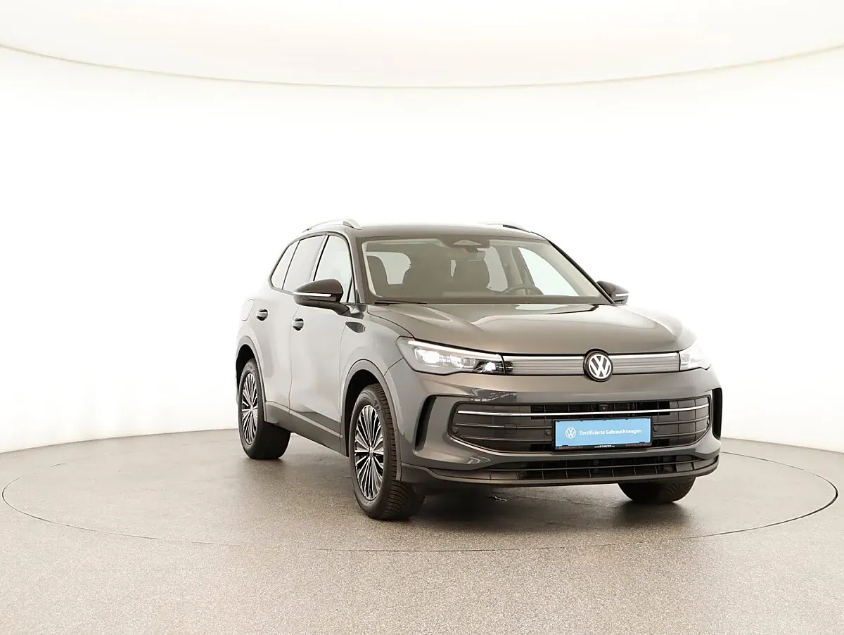 Volkswagen Tiguan 2025 photo 2