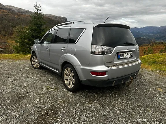 Mitsubishi Outlander 2010 photo 5