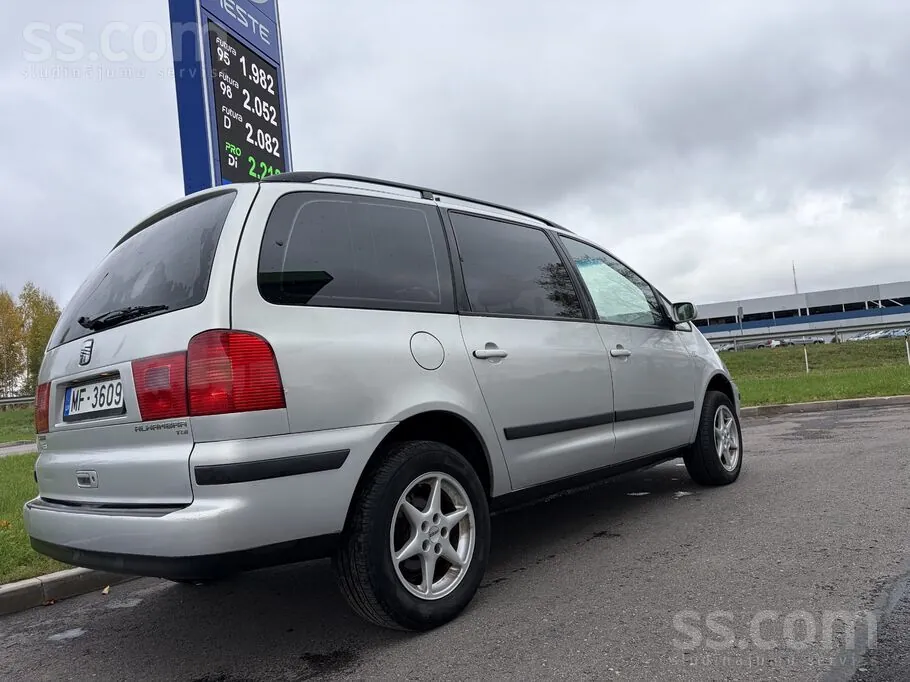 Seat Alhambra 2003 photo 4