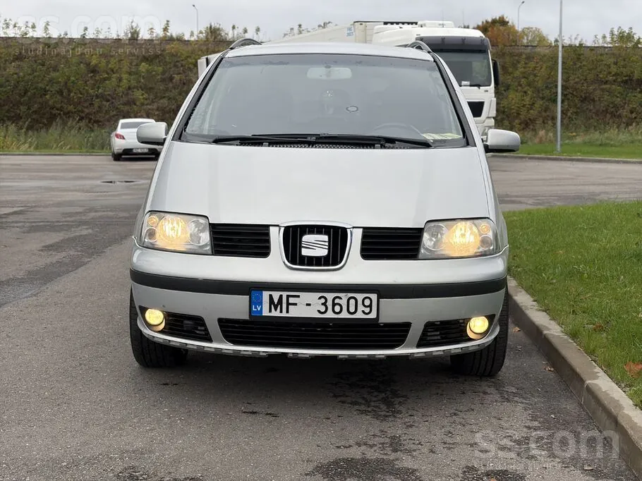 Seat Alhambra 2003 photo 2