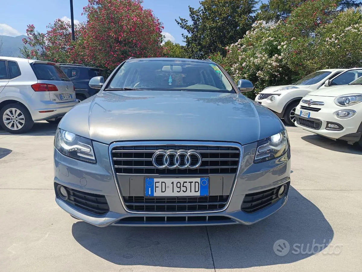 Audi A4 2009 photo 4