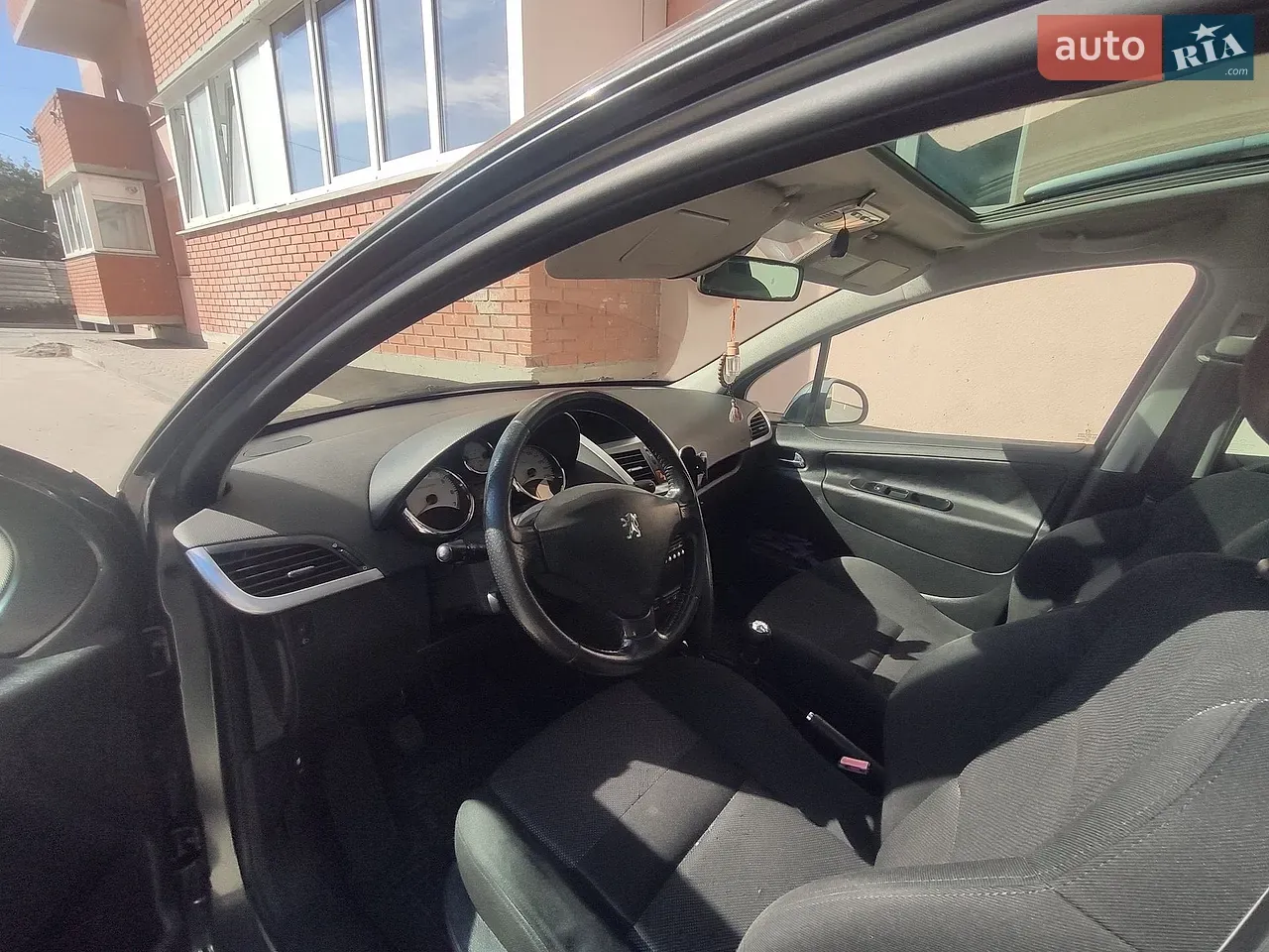 Peugeot 207 2009 photo 4