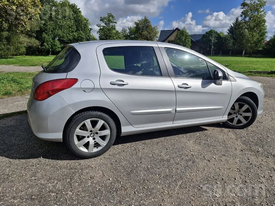 Peugeot 308 2011 photo 5