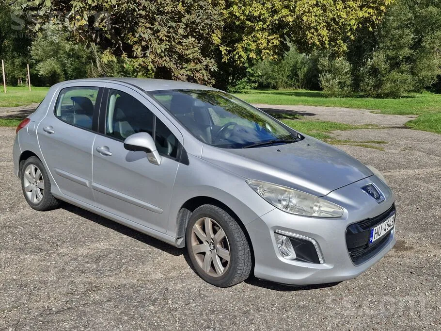 Peugeot 308 2011 photo 4