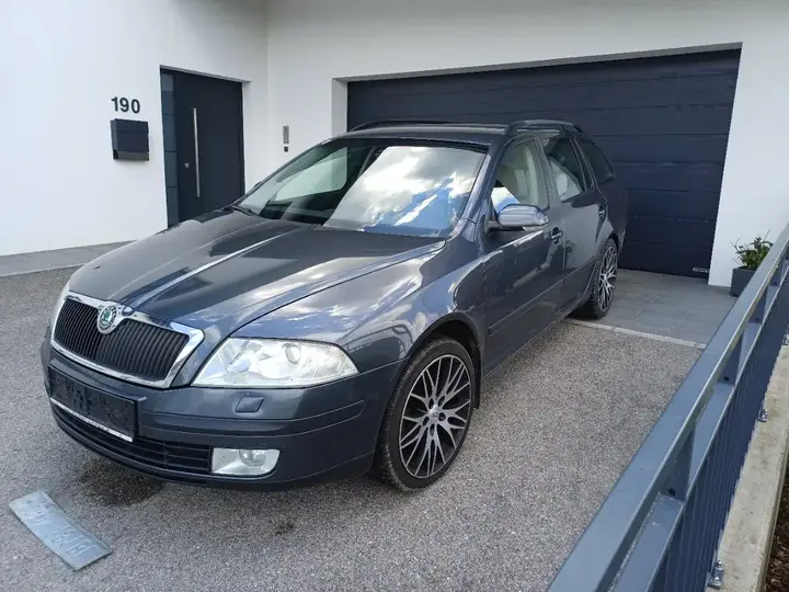Skoda Octavia 2007 photo 3