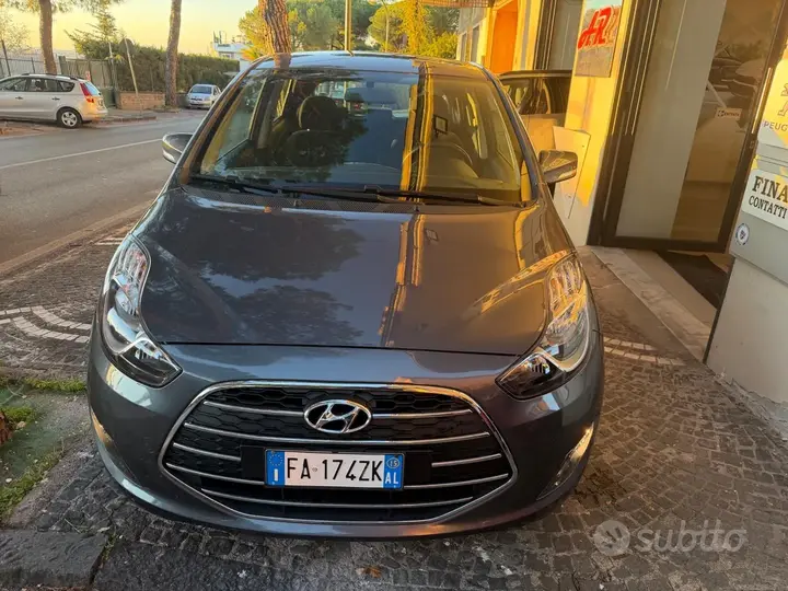 Hyundai Ix20 2015 photo 4