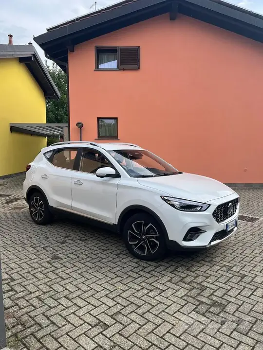 MG Zs