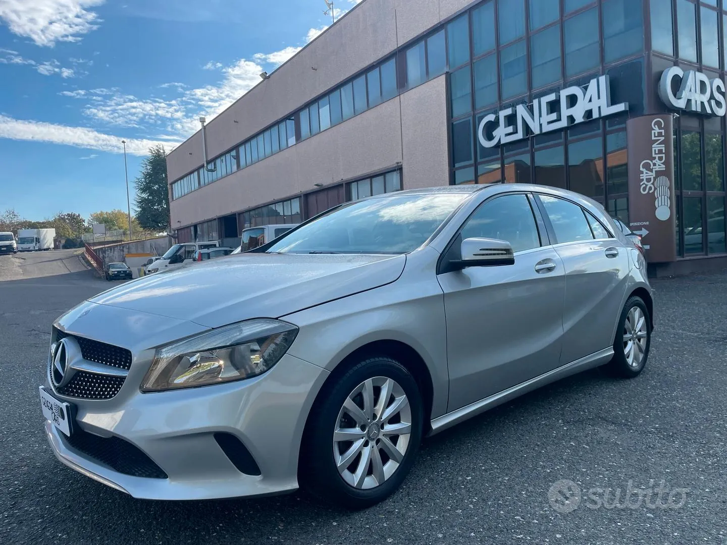 Mercedes-Benz A 180D Business 2016 photo 2