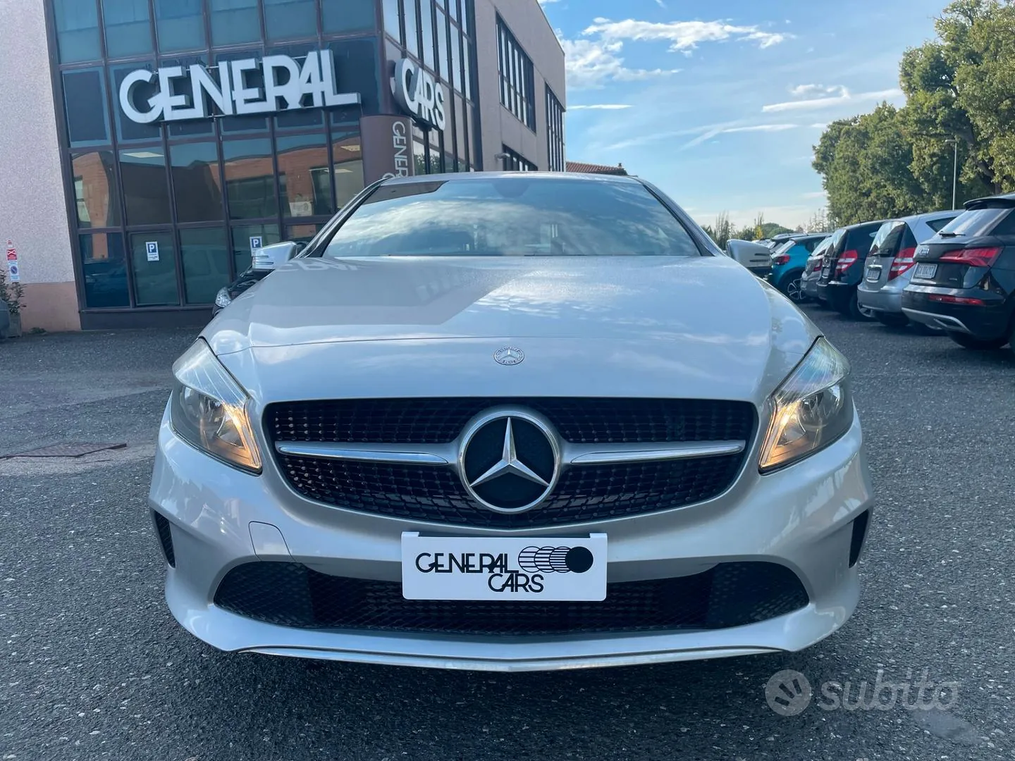 Mercedes-Benz A 180D Business 2016 photo 4