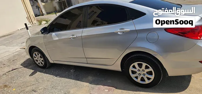 Hyundai Accent 2011 photo 3