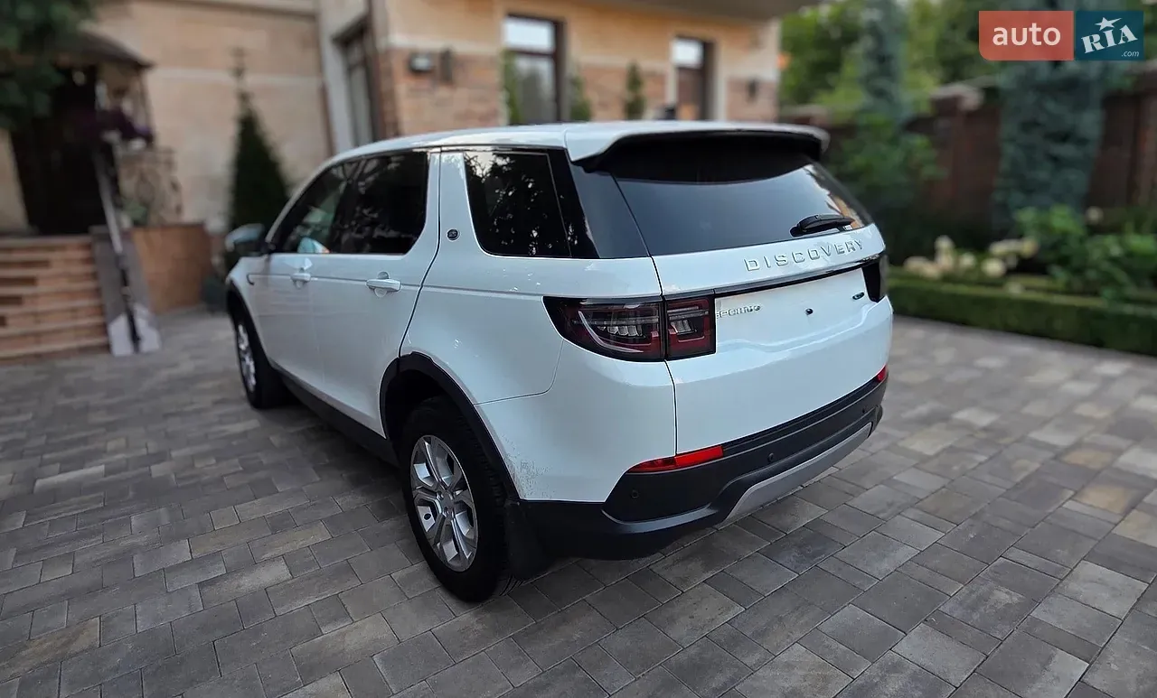 Land Rover Discovery Sport 2021 photo 3