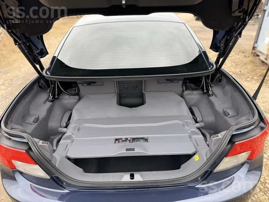 Volvo C70 2012 photo 5