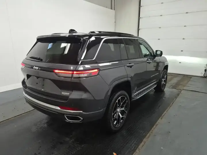Jeep Grand Cherokee 2025 photo 4