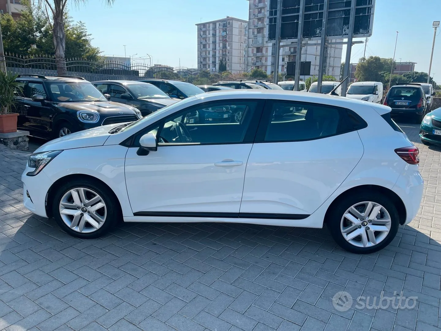 Renault Clio 2022 photo 4