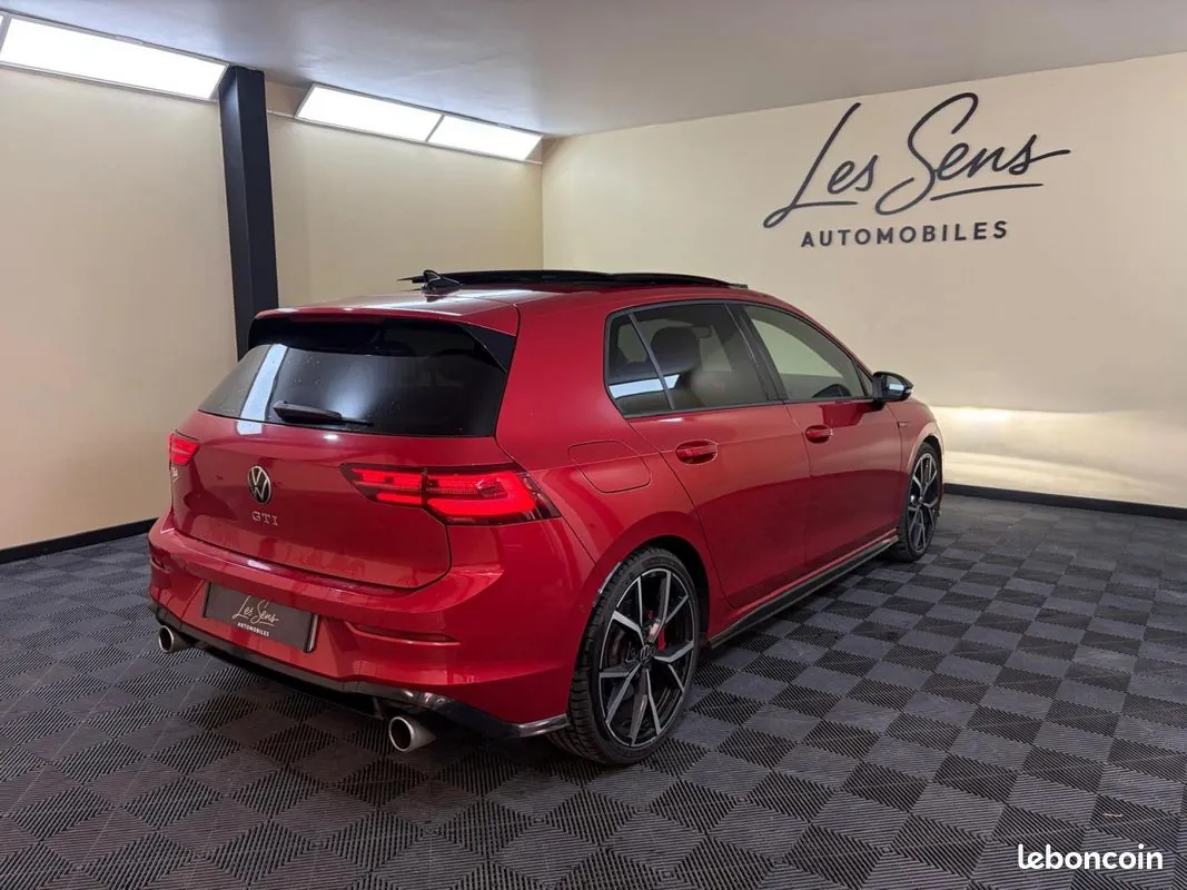 Volkswagen Golf 2022 photo 2