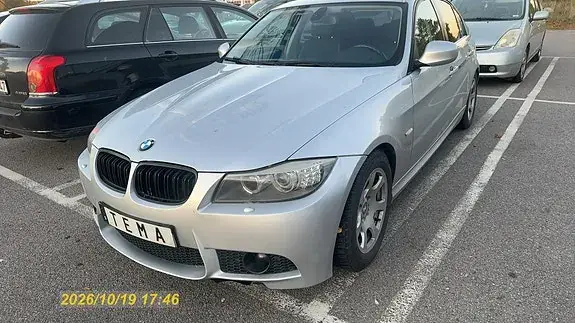 BMW 320D 2011 photo 4
