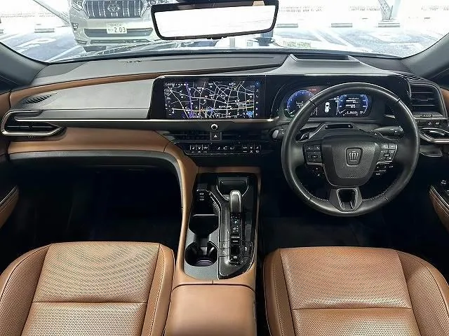 Toyota Crown Estate 2025 photo 2