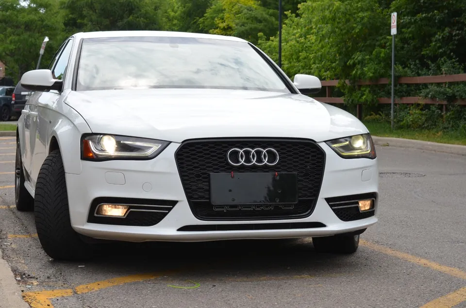 Audi A4 2015 photo 2