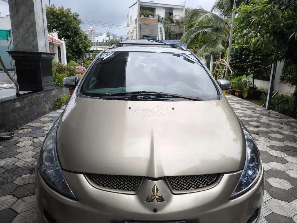 Mitsubishi Grandis