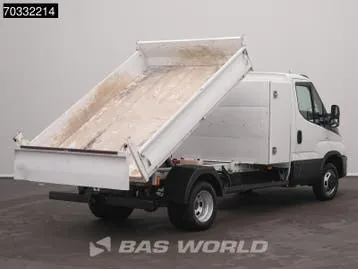 Iveco Daily 2020 photo 2