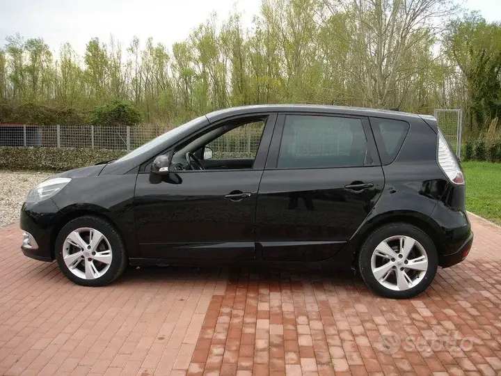 Renault Scenic 2013 photo 3