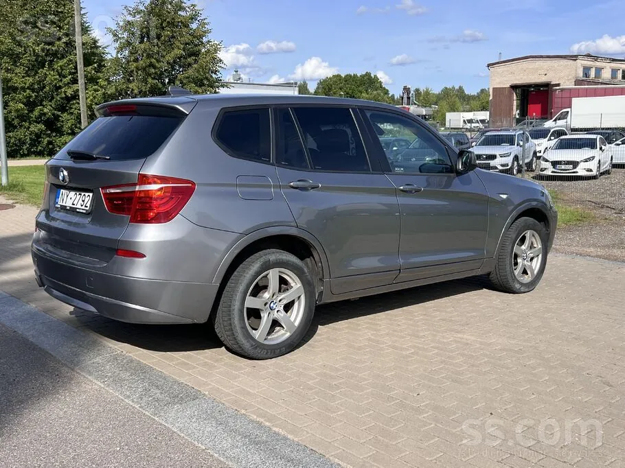 BMW X3 2012 photo 4