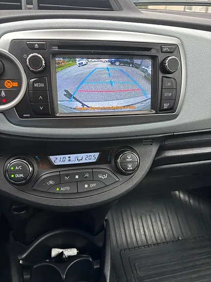 Toyota Yaris 2014 photo 5