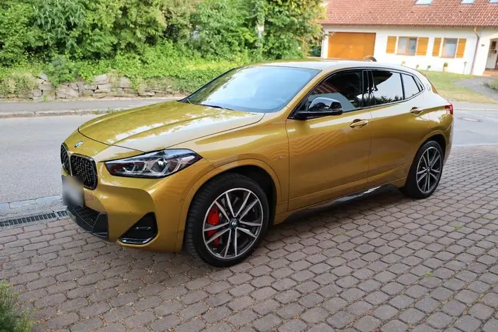 BMW X2