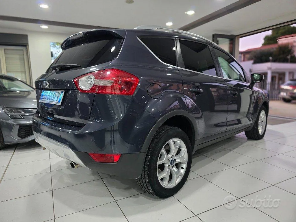 Ford Kuga 2011 photo 4