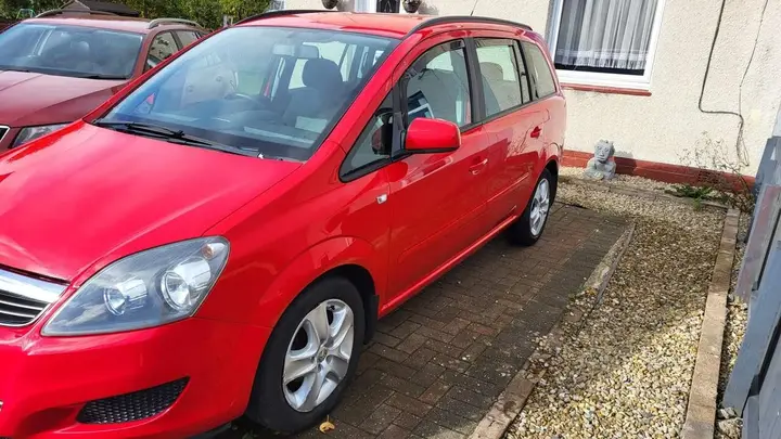 Vauxhall Zafira 2013 photo 3