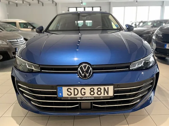 Volkswagen Passat 2025 photo 2