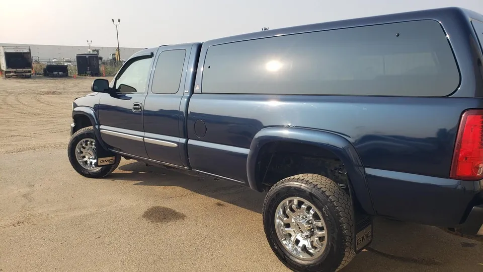 GMC 2500 Classic 2007 photo 3