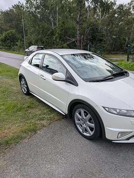 Honda Civic 2011 photo 3