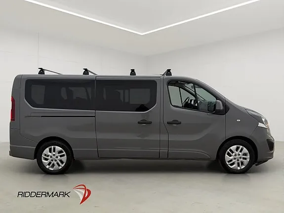 Opel Vivaro 2016 photo 2