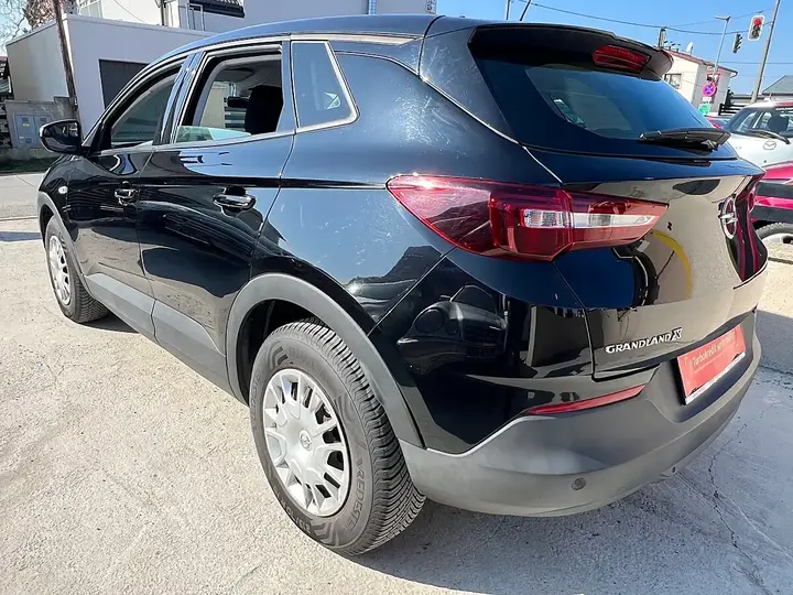 Opel Grandland X 2019 photo 2