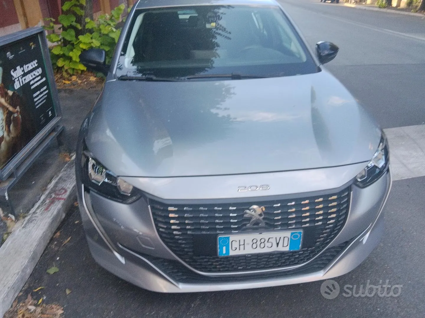 Peugeot 208 2022 photo 2