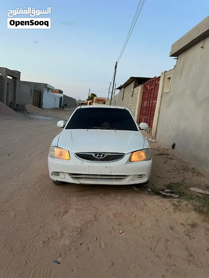 Hyundai Verna 2012 photo 5