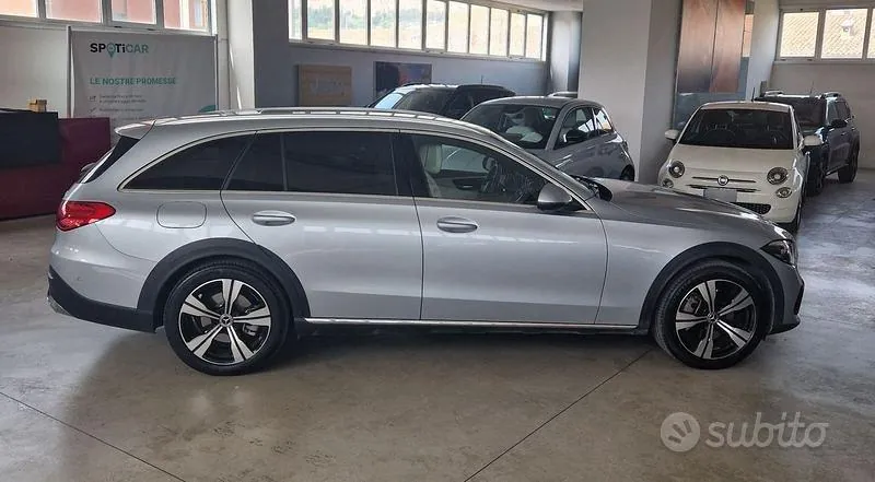 Mercedes-Benz Class C 2024 photo 3
