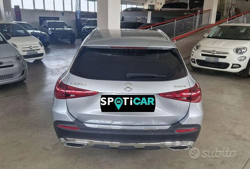 Mercedes-Benz Class C 2024 photo 5