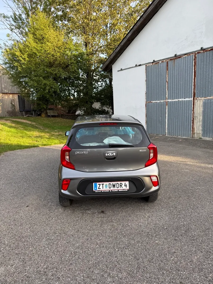 Kia Picanto 2023 photo 2