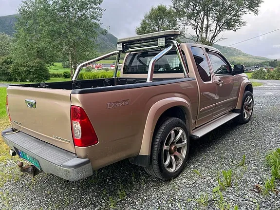 Isuzu D-Max