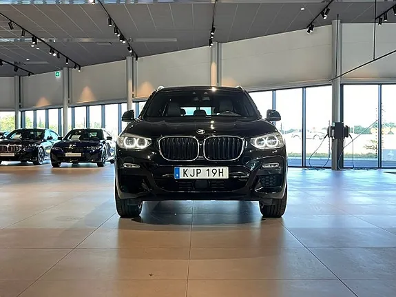 BMW X3 2019 photo 2