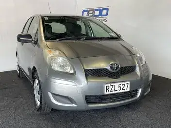 Toyota Yaris 2009 photo 2