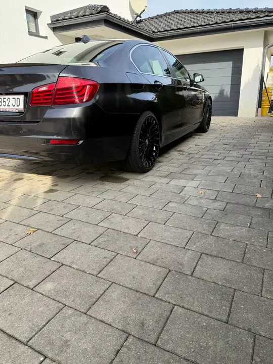 BMW 5 Series 2016 photo 3