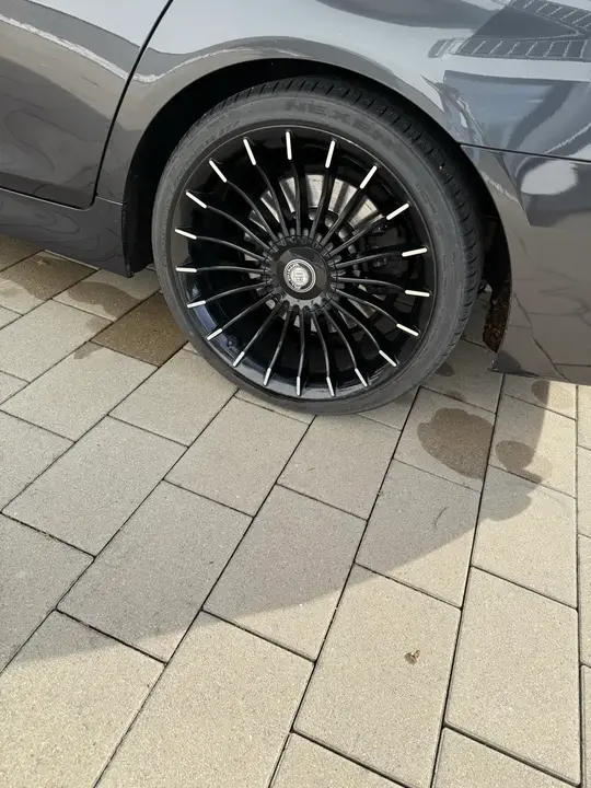 BMW 5 Series 2016 photo 2
