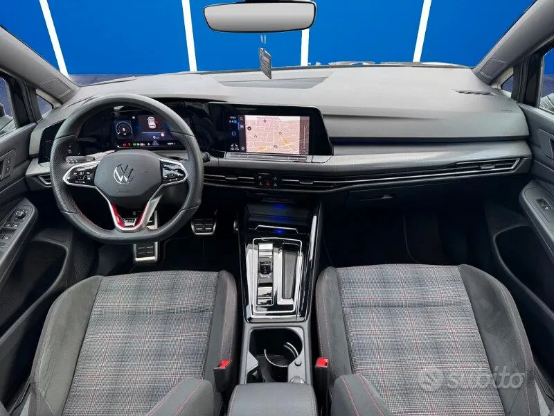 Volkswagen Golf 2024 photo 5