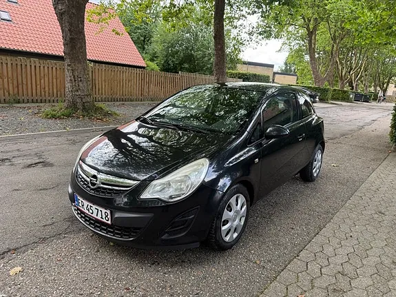Opel Corsa 2013 photo 2