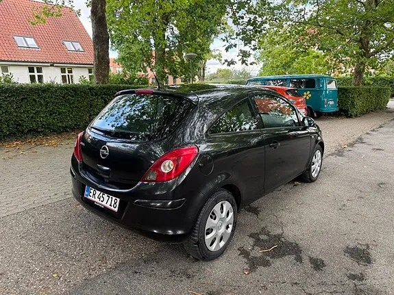 Opel Corsa 2013 photo 3