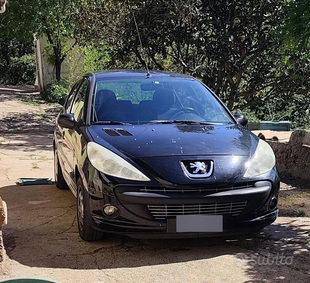 Peugeot 206 2012 photo 2