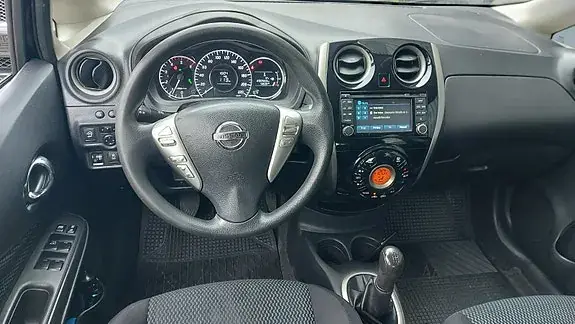 Nissan Note 2013 photo 4